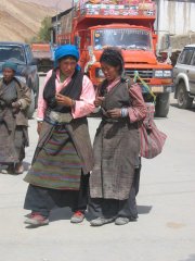 08-Tibetan woman